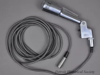 Microphone