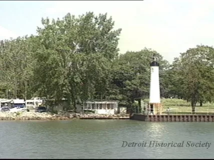 U-Matic - Fire Boat
City from River #2
8-14-90