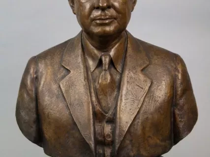 Bust