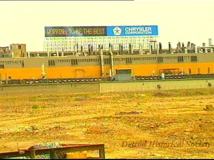 U-Matic - City Clips - Detroit
Low Income Apts, Park, Construction
05-08-89
Tape 4