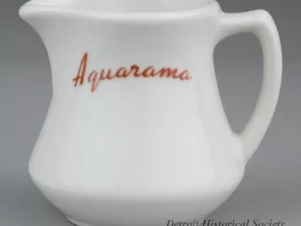 Pitcher, Cream