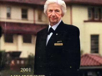 Directory, Membership - Detroit Yacht Club Mainsheet, 
2001 Membership Directory & Harbor Registry