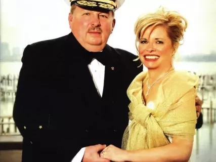 Directory, Membership - Detroit Yacht Club Mainsheet, 
2006 Membership Directory & Harbor Registry