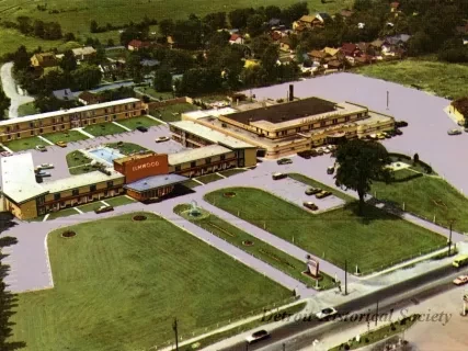 Postcard - Elmwood Casino and Motor Hotel