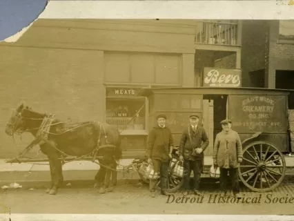 Postcard, Picture