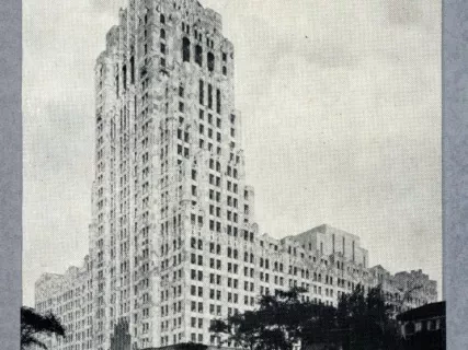 Postcard - Fisher Bldg., New Center District, Detroit, Mich.