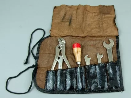Kit, Tool