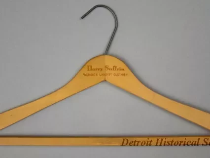 Hanger, Clothes