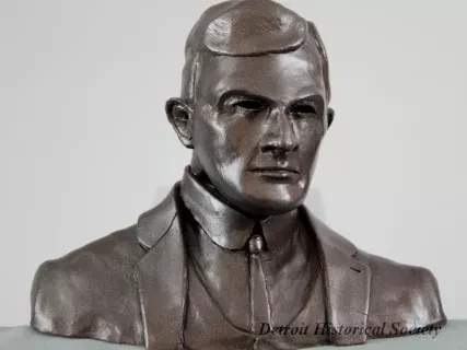 Bust
