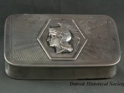Snuffbox