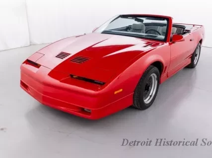 Automobile