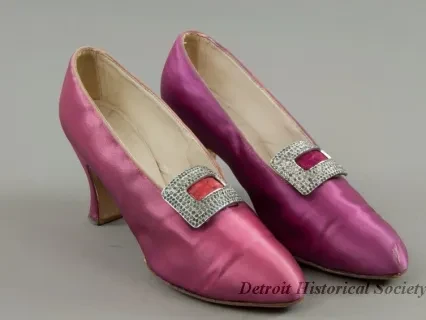 Shoe
