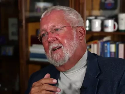 Erik Smith  