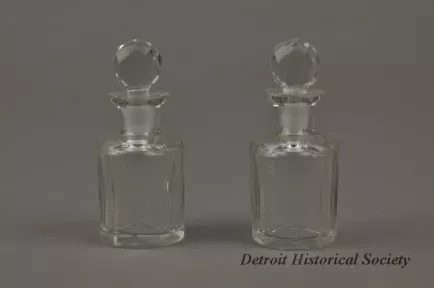 Case, Toilet Bottle