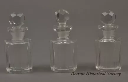 Case, Toilet Bottle