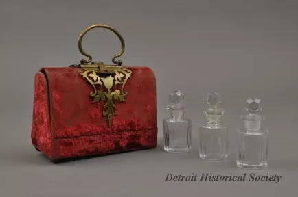 Case, Toilet Bottle