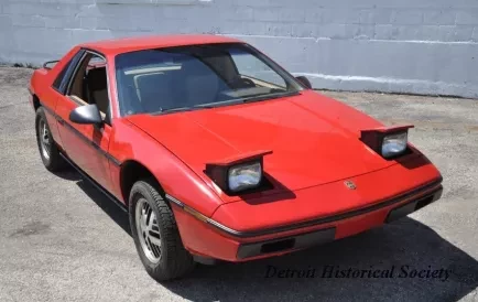 Automobile - 1984 Pontiac Fiero 2M4 2-Door Coupe