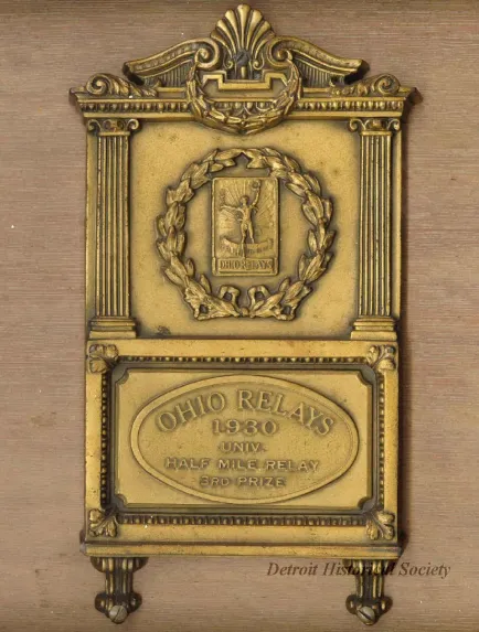 Plaque