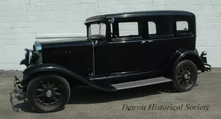 Automobile