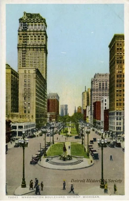 Postcard - Washington Boulevard, Detroit, Michigan