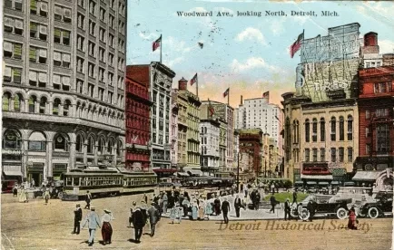 Postcard - Woodward Ave., looking North, Detroit, Mich.