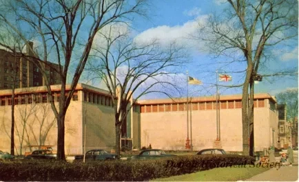 Postcard - The Detroit Historical Museum