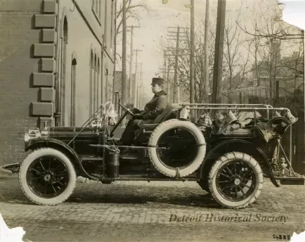 Print, Photographic - Detroit Fire Department Squad Car