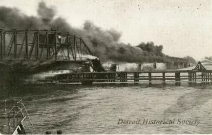 Postcard - Belle Isle Bridge Fire, April 27, 1915