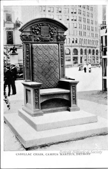 Postcard - Cadillac Chair, Campus Martius, Detroit.