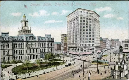 Postcard - Detroit, Mich., City Hall & Majestic Bldg