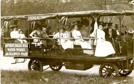 Postcard, Picture