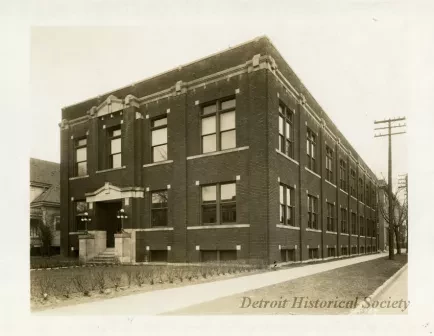 Binder, Post - Appraisal of Buildings for Michigan Bell Telephone Co. 
by Albert Kahn, Inc.