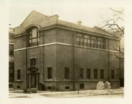 Binder, Post - Appraisal of Buildings for Michigan Bell Telephone Co. 
by Albert Kahn, Inc.