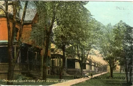 Postcard - Officers Quarters, Fort wayne, Detroit, Mich.