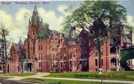 Postcard - Harper Hospital, Detroit, Mich.