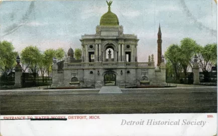 Postcard - Entrance to Water Works Park, Detroit, Mich.