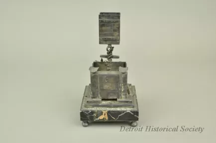 Desk Set - Ashtray