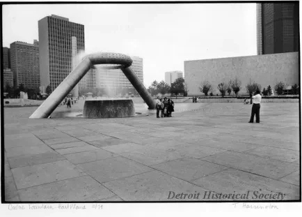 Print, Photographic - Dodge Fountain - Hart Plaza