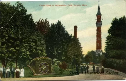 Postcard - Floral Clock in Waterworks Park, Detroit, Mich.
