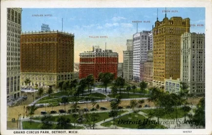 Postcard - Grand Circus Park, Detroit, Mich.