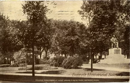 Postcard - Pingree Monument, At West Grand Circus Park, Detroit, Mich.