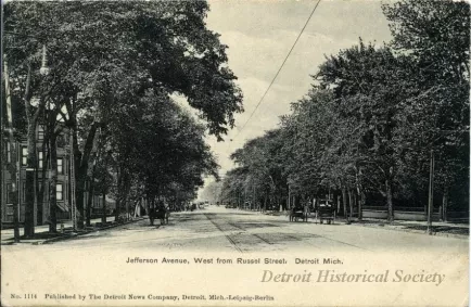 Postcard - Jefferson Avenue, West from Russel Street, Detroit, Mich.