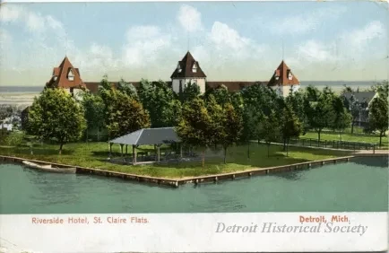 Postcard - Riverside Hotel, St. Claire Flats. Detroit, Mich.