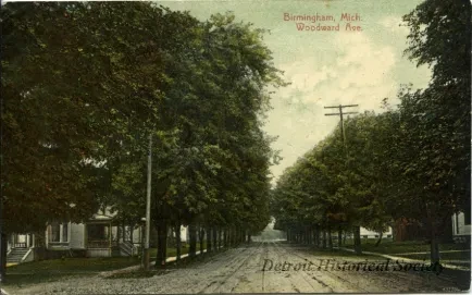 Postcard - Birmingham, Mich. Woodward Ave.