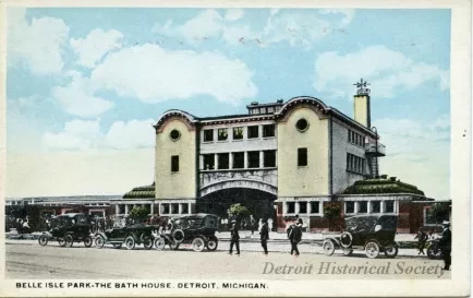 Postcard - Belle Isle Park - The Bath House, Detroit, Michigan