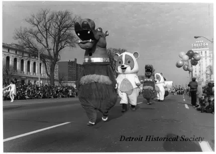 Print, Photographic - Thanksgiving Day Parade, 1973