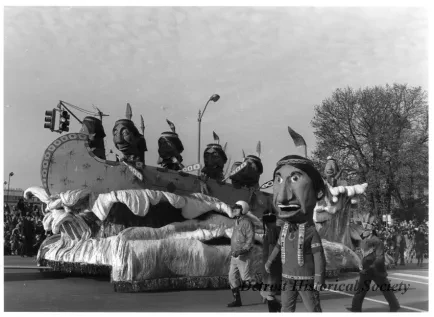 Print, Photographic - Thanksgiving Day Parade, 1973