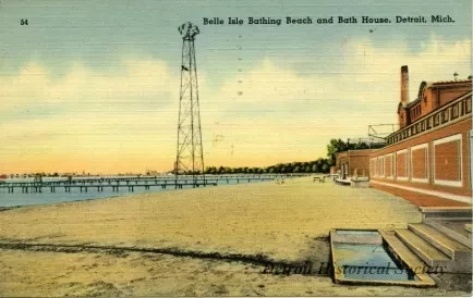 Postcard - Belle Isle Bathing Beach and Bath House, Detroit, Mich.