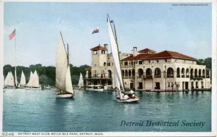 Postcard - Detroit Boat Club, Belle Isle Park, Detroit, Mich.