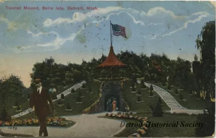 Postcard - Tunnel Mound, Belle Isle, Detroit, Mich.